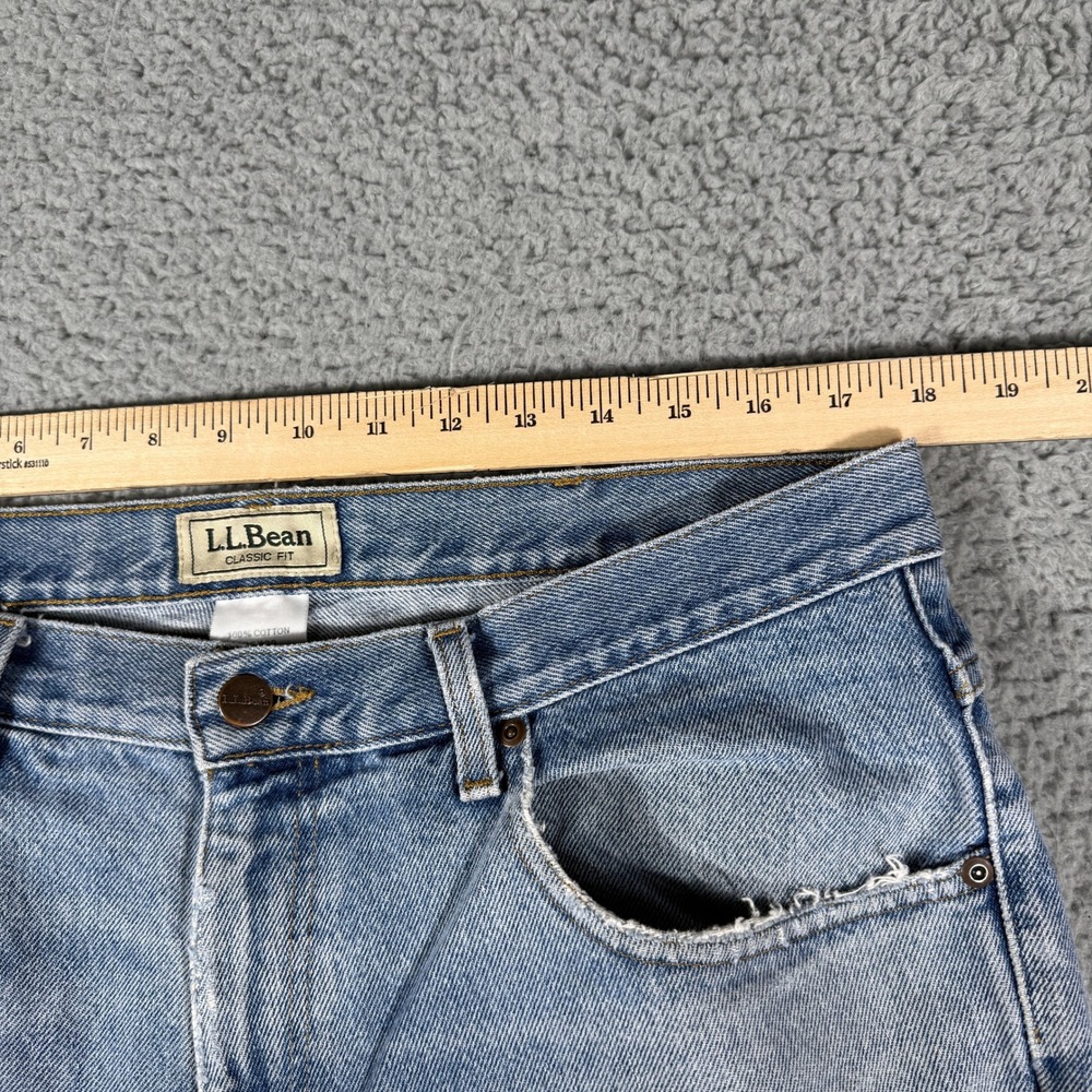 Vintage L.L. Bean Classic Fit Jeans 36x32 Distressed Light Wash Straight - Picture 6 of 12